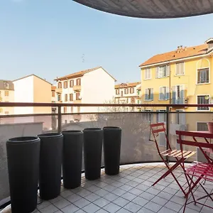 https://bezzi-flexyrent-a-c-wifi.italymilanhotels.net